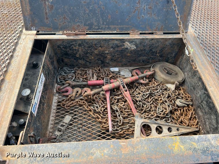 image for item NA9183 1998 Dynaweld  lowboy equipment trailer