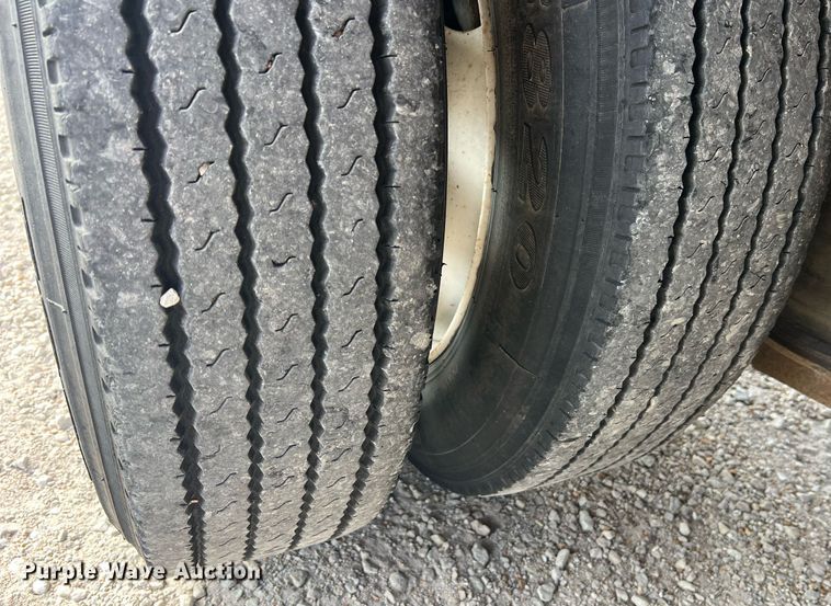 image for item NA9183 1998 Dynaweld  lowboy equipment trailer