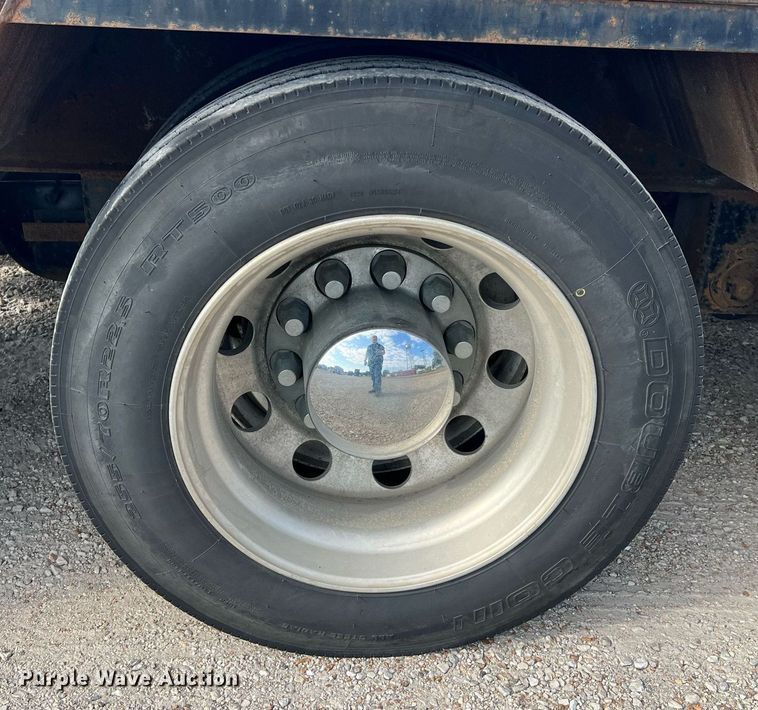 image for item NA9183 1998 Dynaweld  lowboy equipment trailer