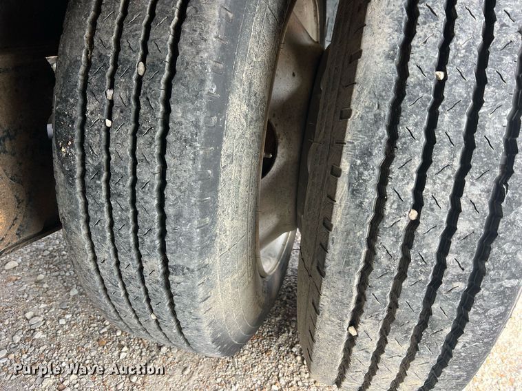 image for item NA9183 1998 Dynaweld  lowboy equipment trailer