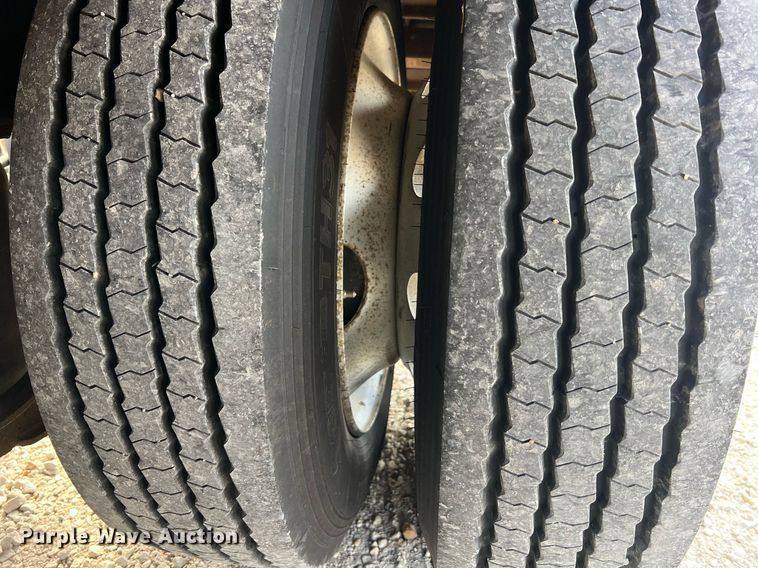 image for item NA9183 1998 Dynaweld  lowboy equipment trailer