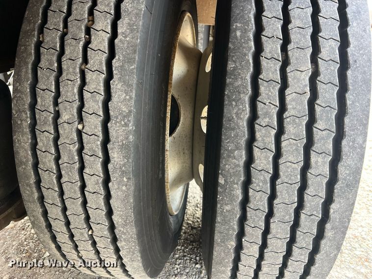 image for item NA9183 1998 Dynaweld  lowboy equipment trailer