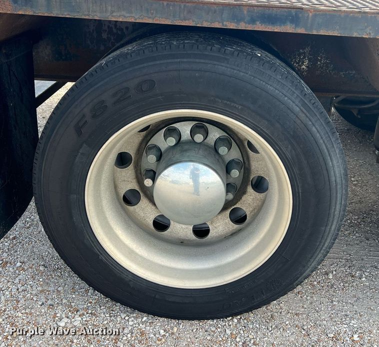 image for item NA9183 1998 Dynaweld  lowboy equipment trailer