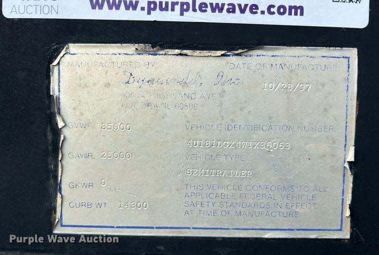 image for item NA9183 1998 Dynaweld  lowboy equipment trailer