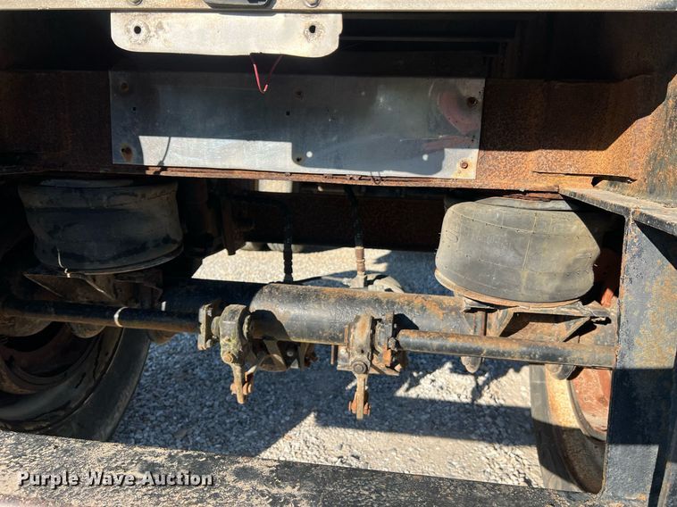 image for item NA9191 1993 Transcraft Eagle W2 45X96  flatbed trailer