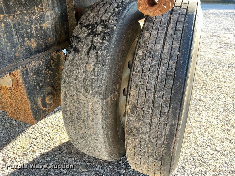 image for item NA9191 1993 Transcraft Eagle W2 45X96  flatbed trailer