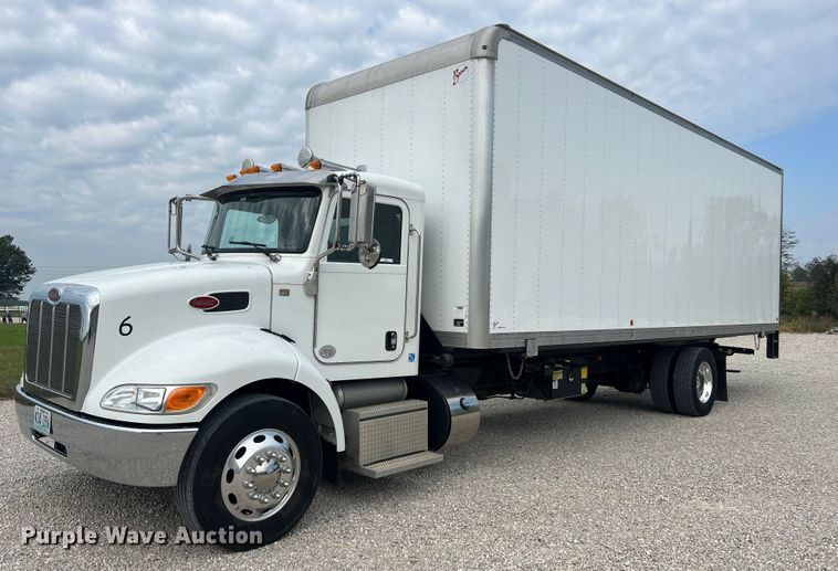 image for item NA9206 2019 Peterbilt 337 chassis lift truck