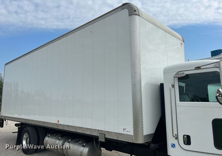 image for item NA9206 2019 Peterbilt 337 chassis lift truck