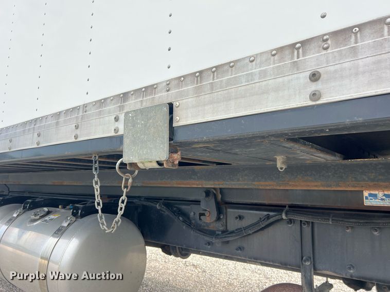 image for item NA9206 2019 Peterbilt 337 chassis lift truck