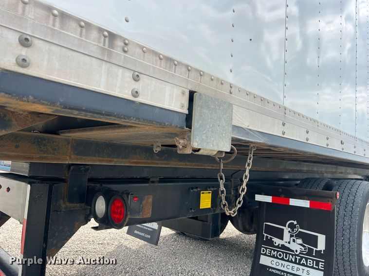 image for item NA9206 2019 Peterbilt 337 chassis lift truck