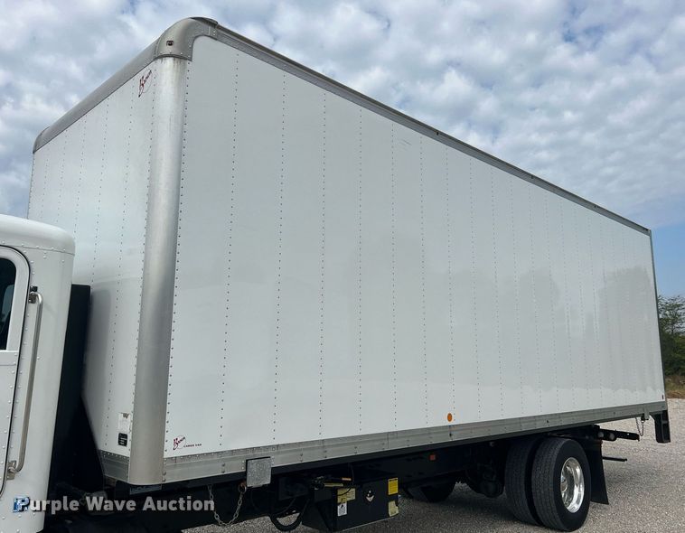 image for item NA9206 2019 Peterbilt 337 chassis lift truck