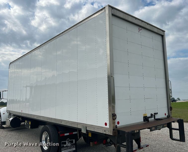 image for item NA9206 2019 Peterbilt 337 chassis lift truck