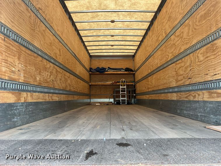 image for item NA9206 2019 Peterbilt 337 chassis lift truck