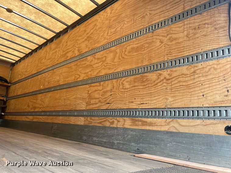 image for item NA9206 2019 Peterbilt 337 chassis lift truck