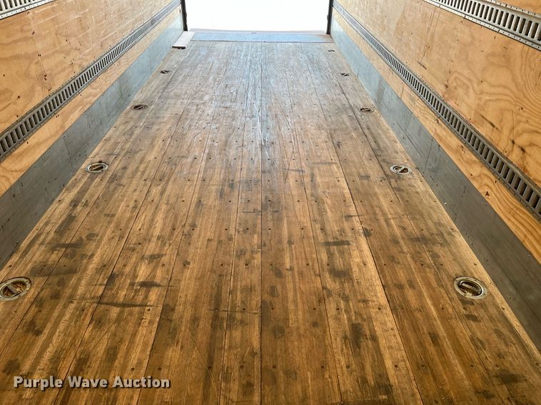 image for item NA9206 2019 Peterbilt 337 chassis lift truck