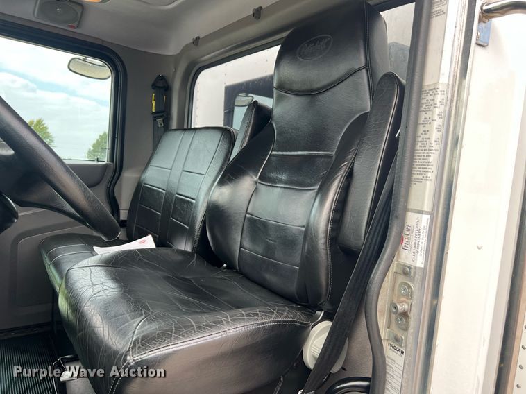 image for item NA9206 2019 Peterbilt 337 chassis lift truck