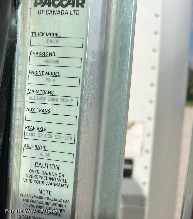 image for item NA9206 2019 Peterbilt 337 chassis lift truck