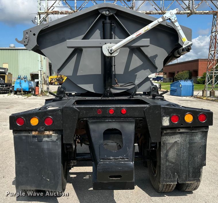 image for item NL9452 1999 Trail King TK60SSD-392  side dump trailer