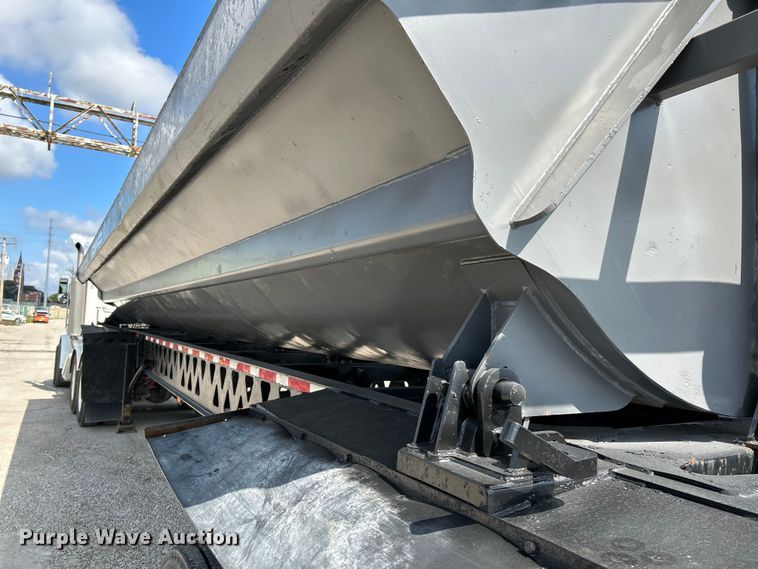 image for item NL9452 1999 Trail King TK60SSD-392  side dump trailer