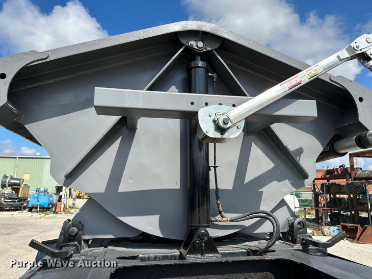 image for item NL9452 1999 Trail King TK60SSD-392  side dump trailer