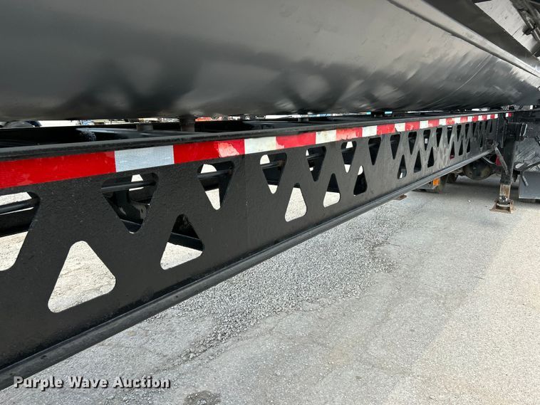 image for item NL9452 1999 Trail King TK60SSD-392  side dump trailer