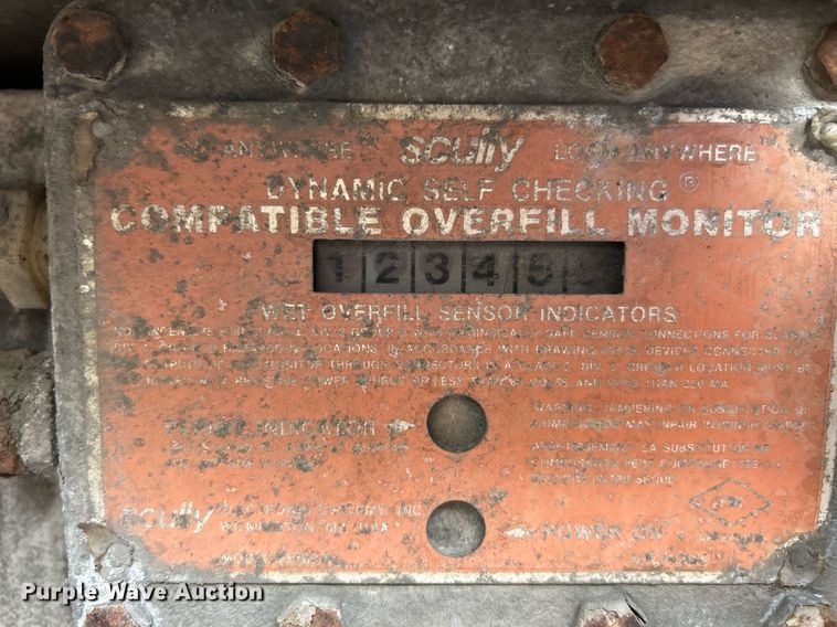 image for item NQ9820 1987 Fruehauf  tank trailer