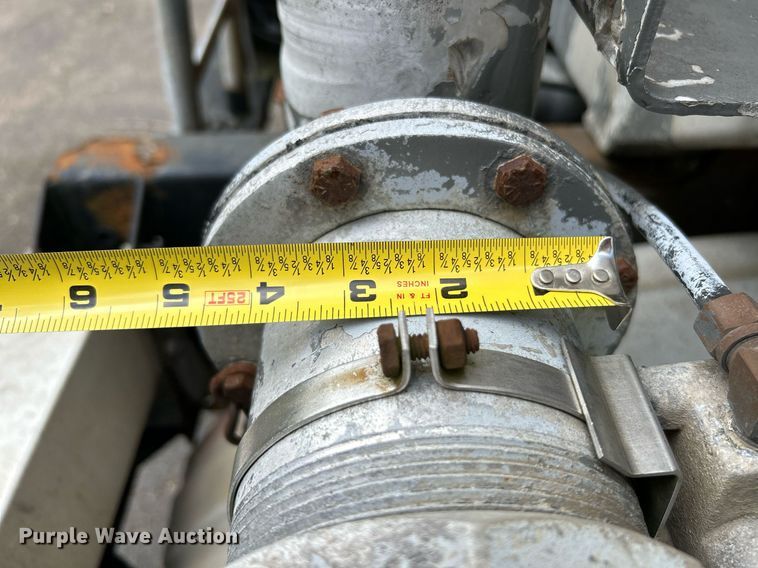 image for item NQ9820 1987 Fruehauf  tank trailer