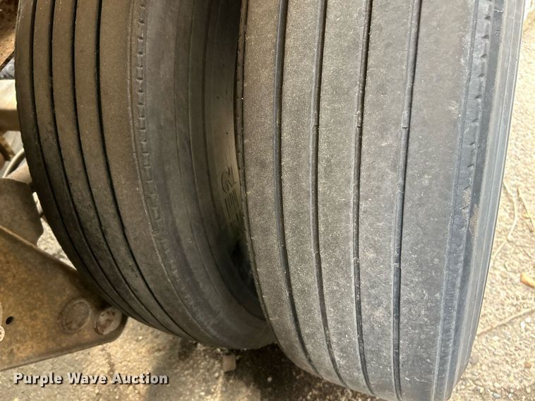 image for item NQ9820 1987 Fruehauf  tank trailer