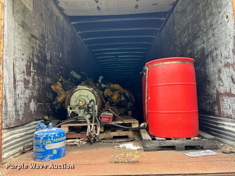 image for item NQ9822 1983 Strick  dry van trailer