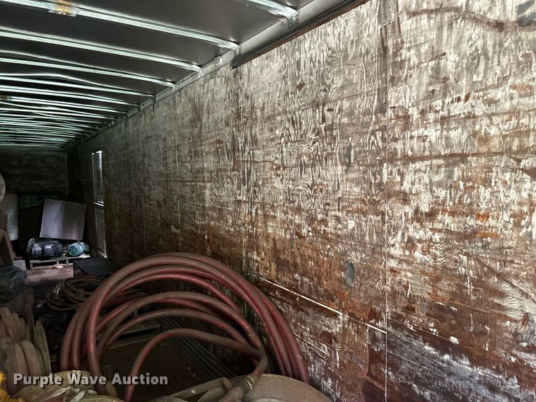 image for item NQ9822 1983 Strick  dry van trailer