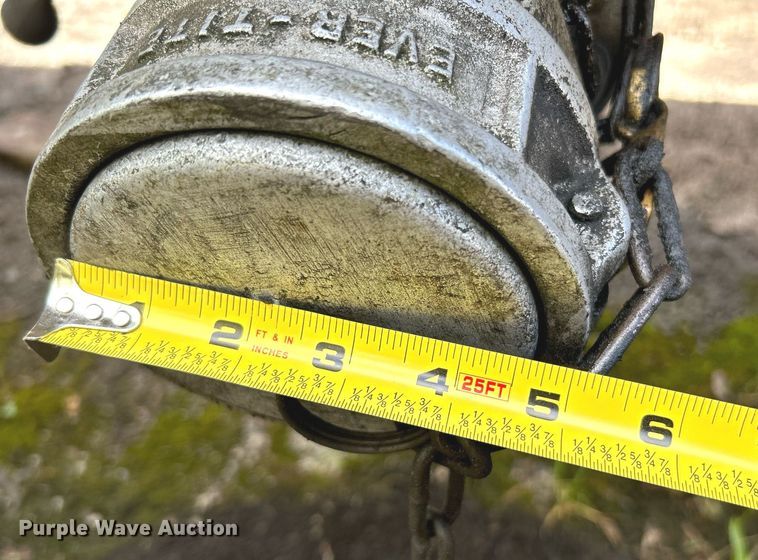 image for item NQ9826 1983 Clough  tank trailer