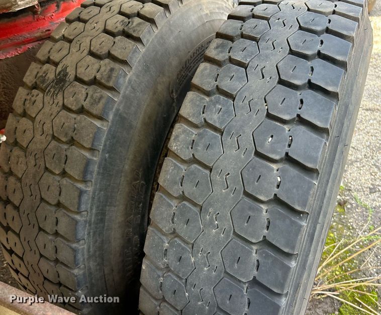 image for item NQ9826 1983 Clough  tank trailer