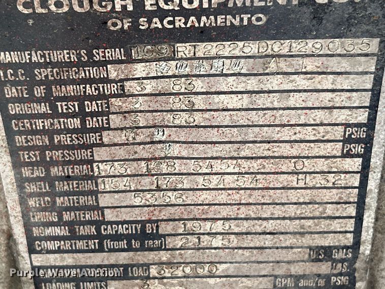 image for item NQ9826 1983 Clough  tank trailer