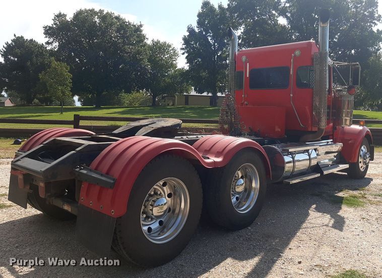 image for item NV9317 2009 Kenworth W900  semi truck