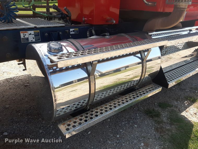 image for item NV9317 2009 Kenworth W900  semi truck