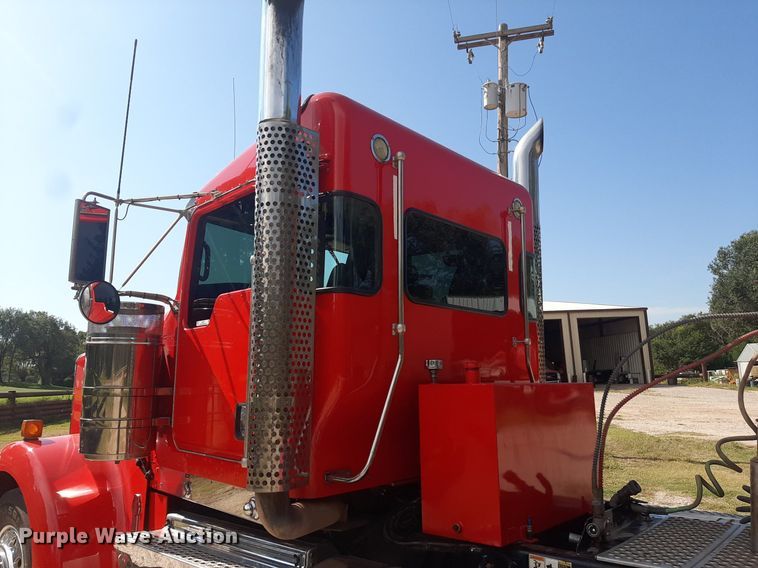 image for item NV9317 2009 Kenworth W900  semi truck