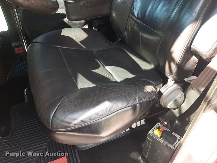 image for item NV9317 2009 Kenworth W900  semi truck