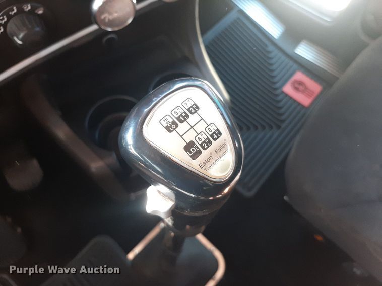 image for item NV9317 2009 Kenworth W900  semi truck