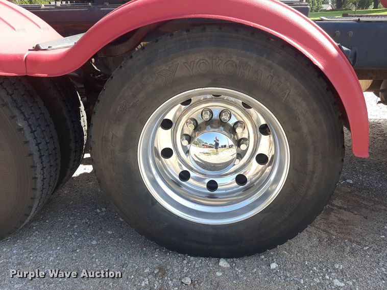 image for item NV9317 2009 Kenworth W900  semi truck