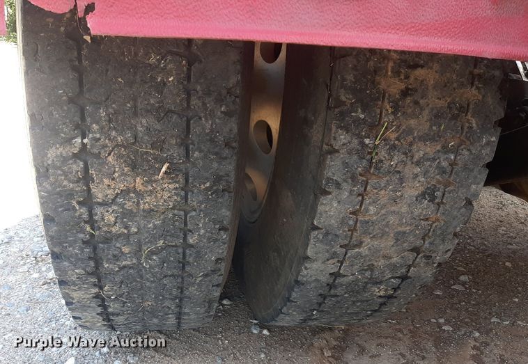 image for item NV9317 2009 Kenworth W900  semi truck