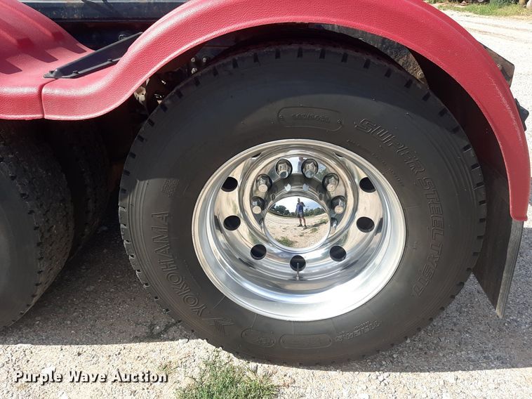 image for item NV9317 2009 Kenworth W900  semi truck