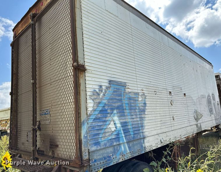 image for item NX9707 1972 Lufkin TFV-1P  dry van trailer