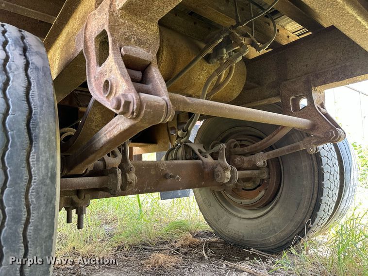 image for item NX9707 1972 Lufkin TFV-1P  dry van trailer