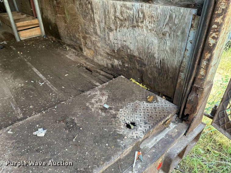 image for item NX9707 1972 Lufkin TFV-1P  dry van trailer