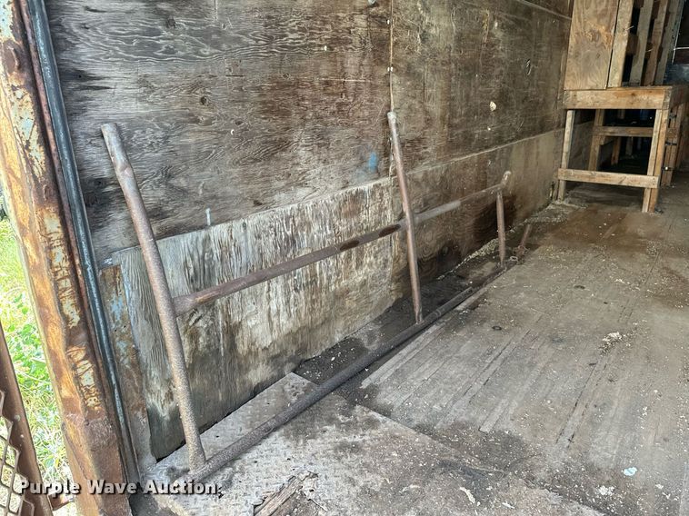 image for item NX9707 1972 Lufkin TFV-1P  dry van trailer