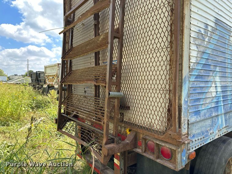 image for item NX9707 1972 Lufkin TFV-1P  dry van trailer