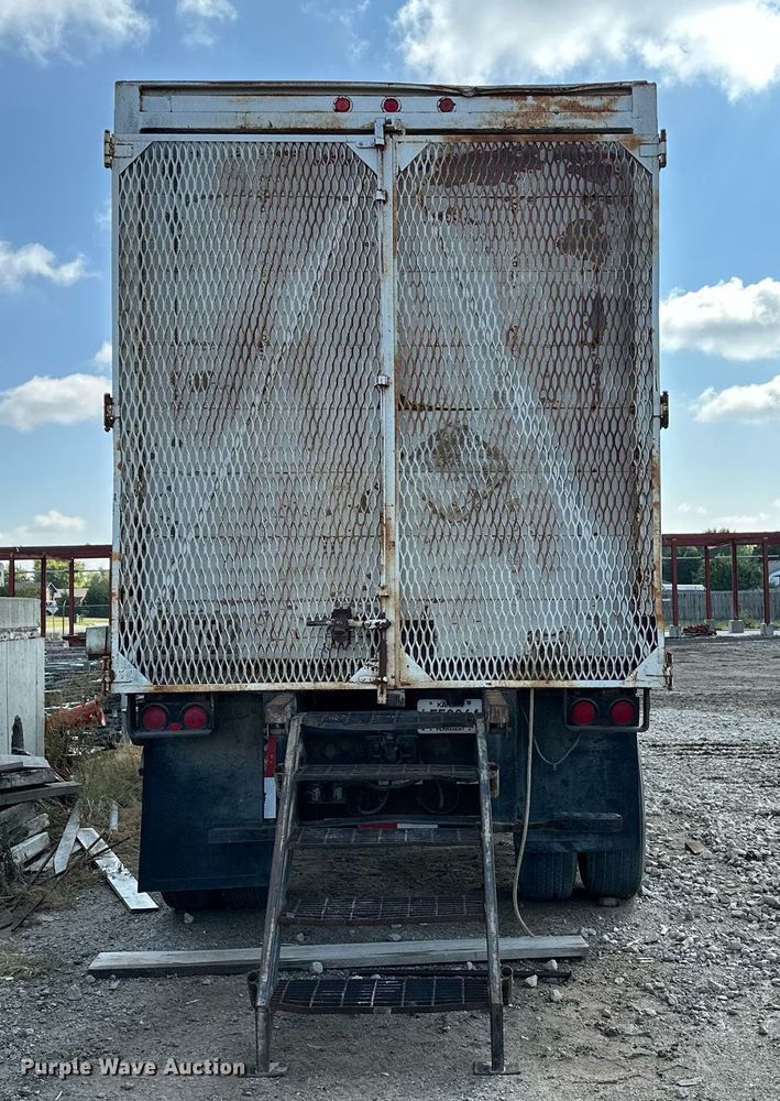 image for item NX9710 1971 Trailmobile A31A-1SAW  dry van trailer