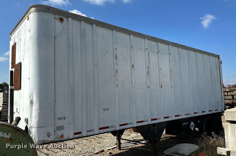 image for item NX9710 1971 Trailmobile A31A-1SAW  dry van trailer