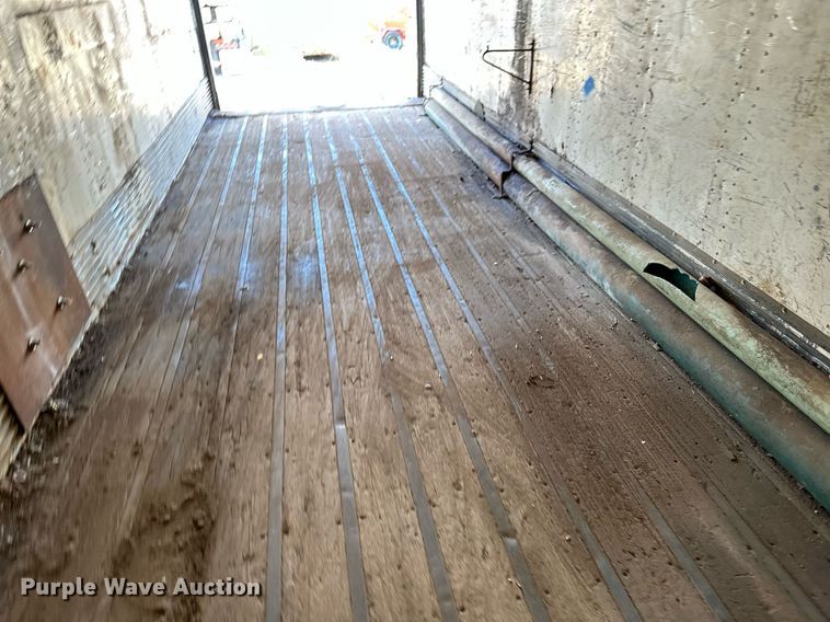 image for item NX9710 1971 Trailmobile A31A-1SAW  dry van trailer