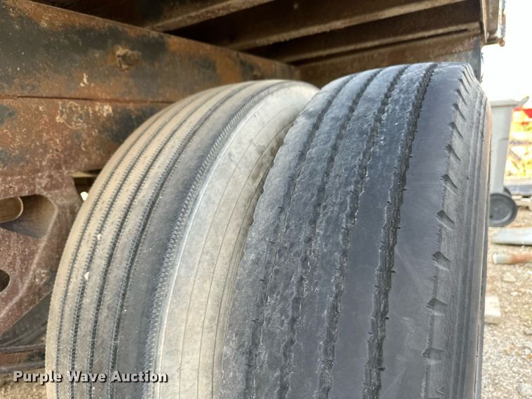 image for item NX9710 1971 Trailmobile A31A-1SAW  dry van trailer